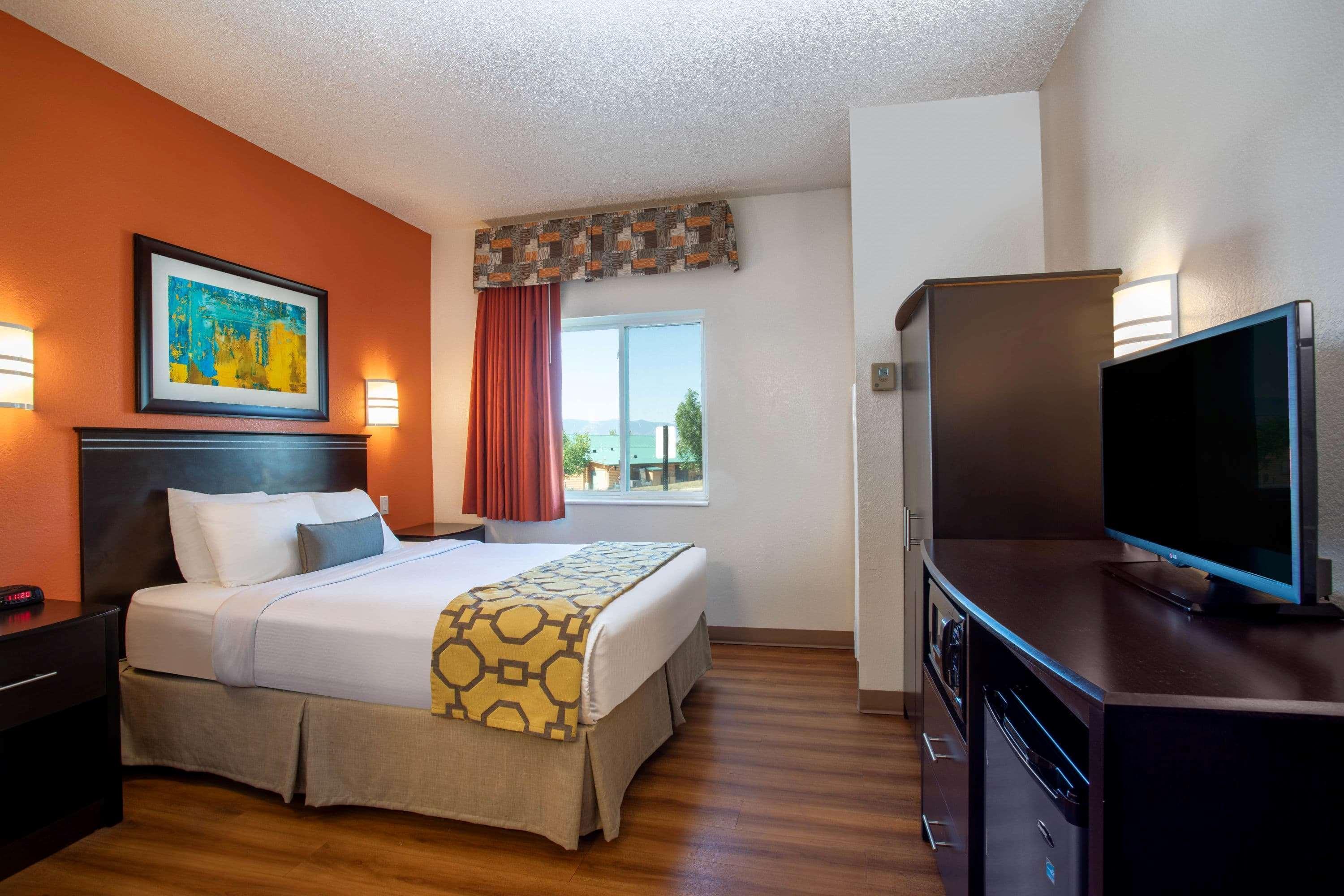 Baymont By Wyndham Sheridan Esterno foto