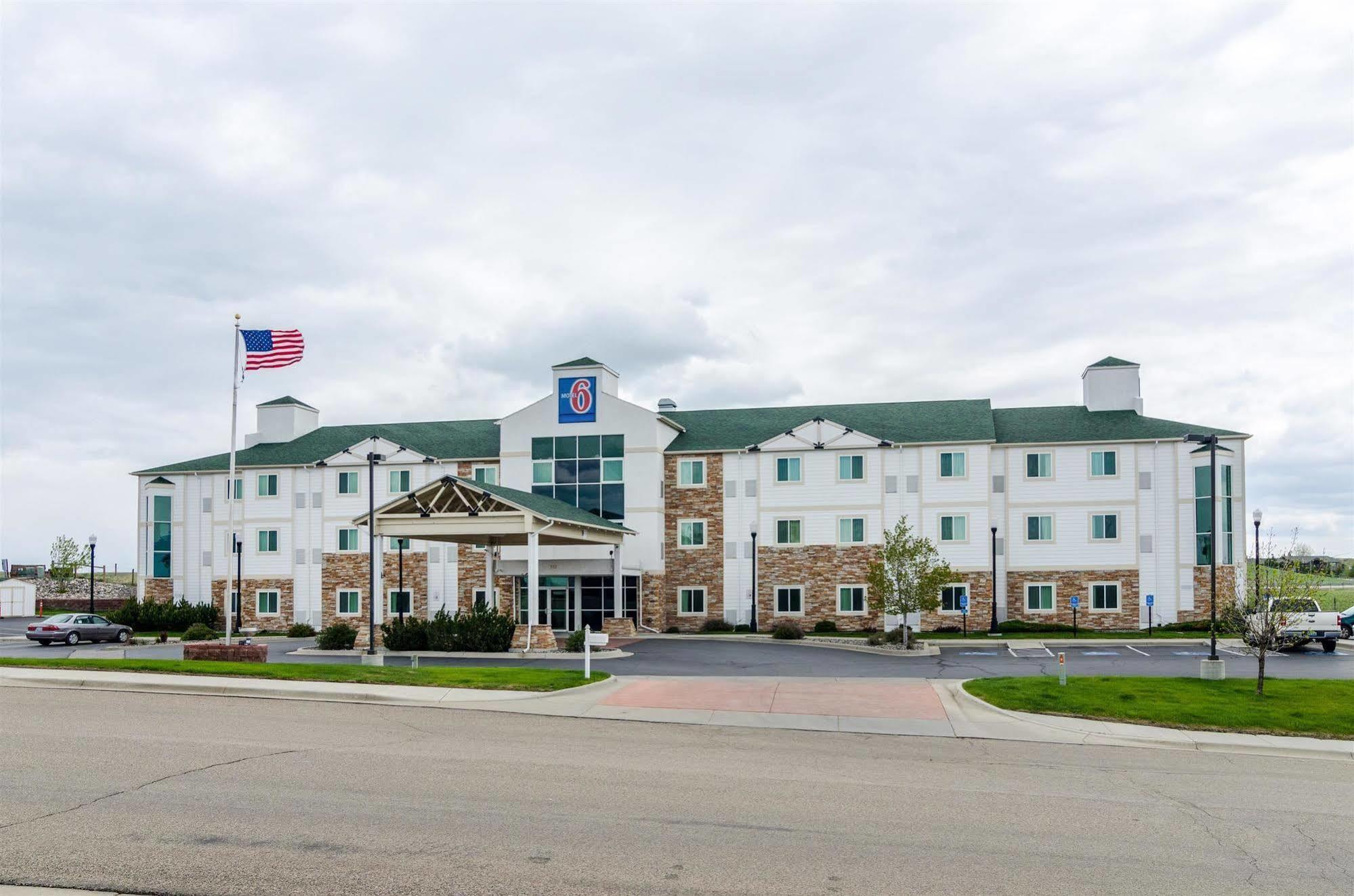 Baymont By Wyndham Sheridan Esterno foto